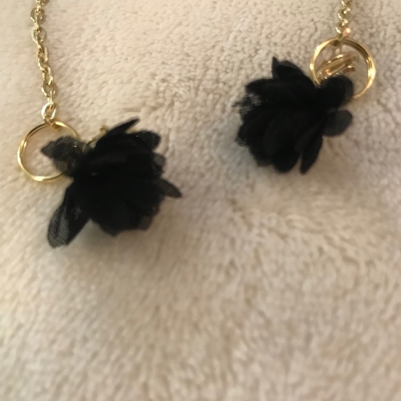 Rose Mask Chain - Picture 2 of 4